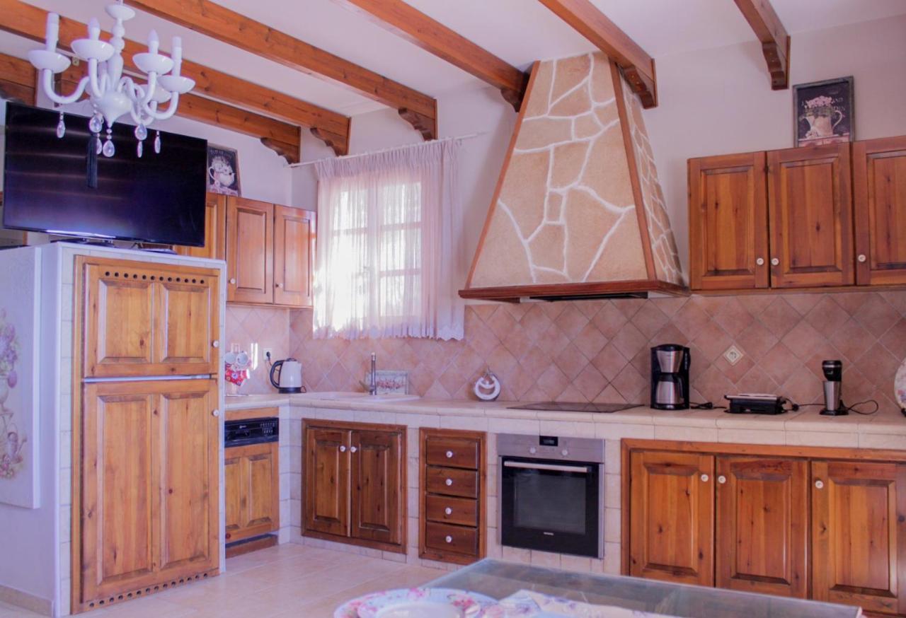 Appartement Limnioni *